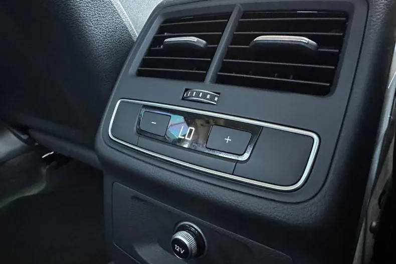 Audi A4 din 2019 cu 150.629 km - oferta AUD158698 - foto 21