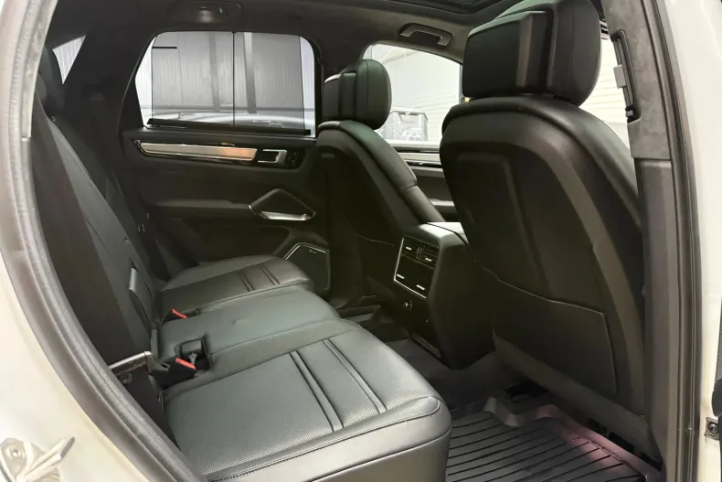 Porsche Cayenne din 2021 cu 31.000 km - oferta POR158704 - foto 34