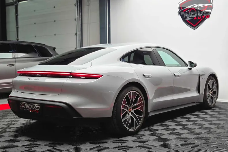 Porsche Taycan din 2021 cu 41.011 km - oferta POR158707 - foto 5