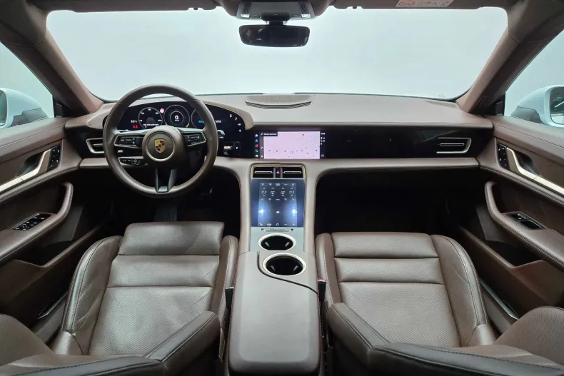 Porsche Taycan din 2021 cu 41.011 km - oferta POR158707 - foto 6