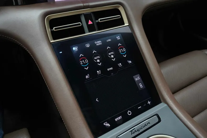 Porsche Taycan din 2021 cu 41.011 km - oferta POR158707 - foto 10