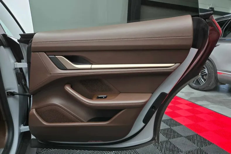 Porsche Taycan din 2021 cu 41.011 km - oferta POR158707 - foto 23