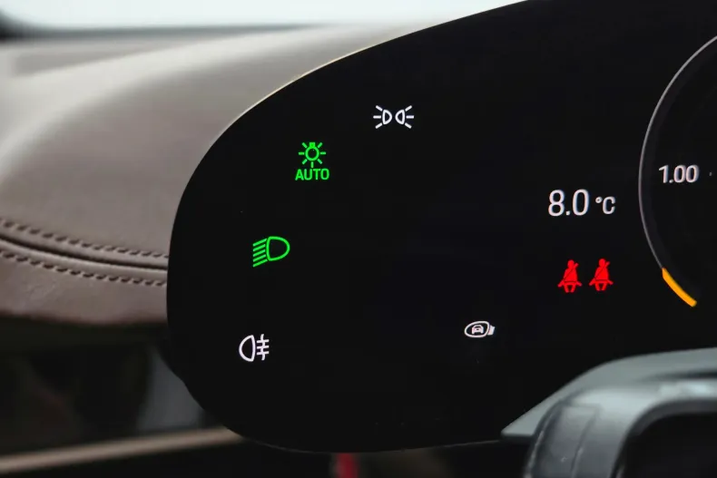 Porsche Taycan din 2021 cu 41.011 km - oferta POR158707 - foto 30