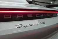 Porsche Taycan din 2021 cu 41.011 km - oferta POR158707 - foto 36