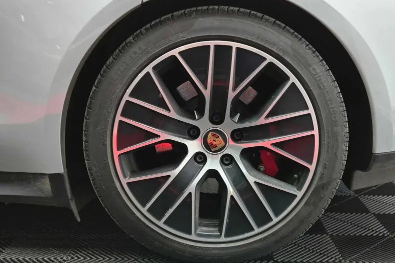 Porsche Taycan din 2021 cu 41.011 km - oferta POR158707 - foto 40