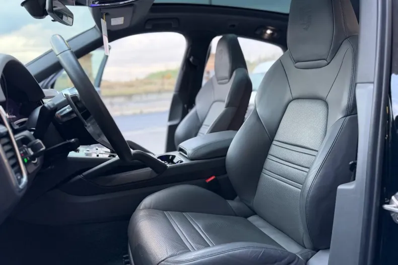 Porsche Cayenne Coupe din 2022 cu 158.000 km - oferta POR158716 - foto 9