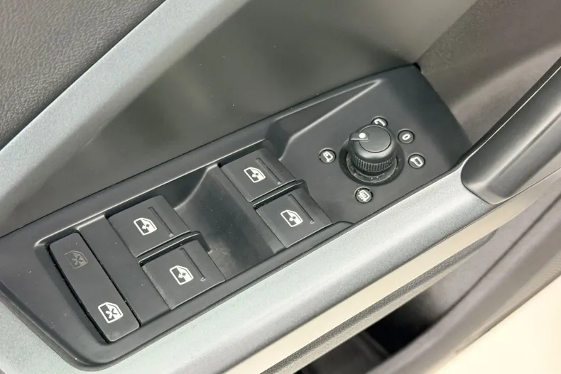 Audi Q3 din 2019 cu 157.000 km - oferta AUD158719 - foto 11