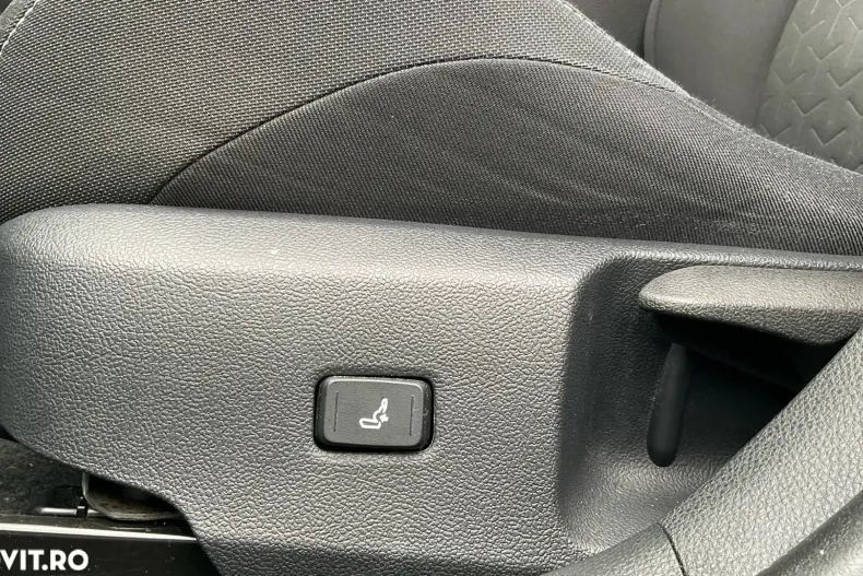 Toyota Corolla din 2020 cu 44.999 km - oferta TOY158724 - foto 24