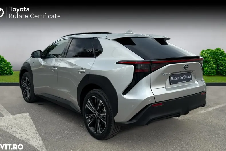 Toyota bZ4X din 2025 cu 5.434 km - oferta TOY158725 - foto 7