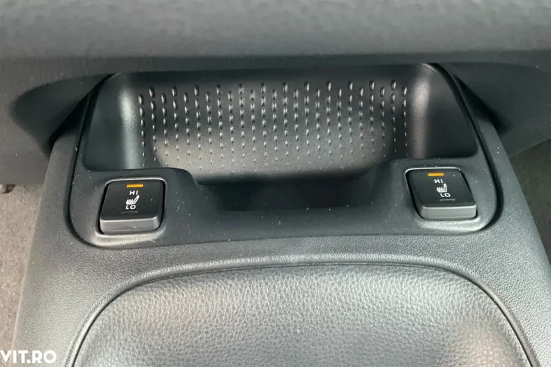 Toyota Corolla din 2021 cu 99.983 km - oferta TOY158726 - foto 17