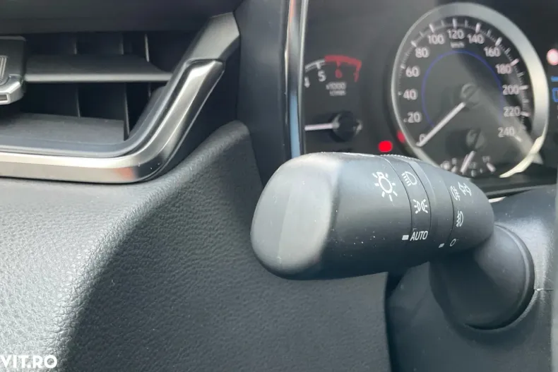 Toyota Corolla din 2021 cu 99.983 km - oferta TOY158726 - foto 26