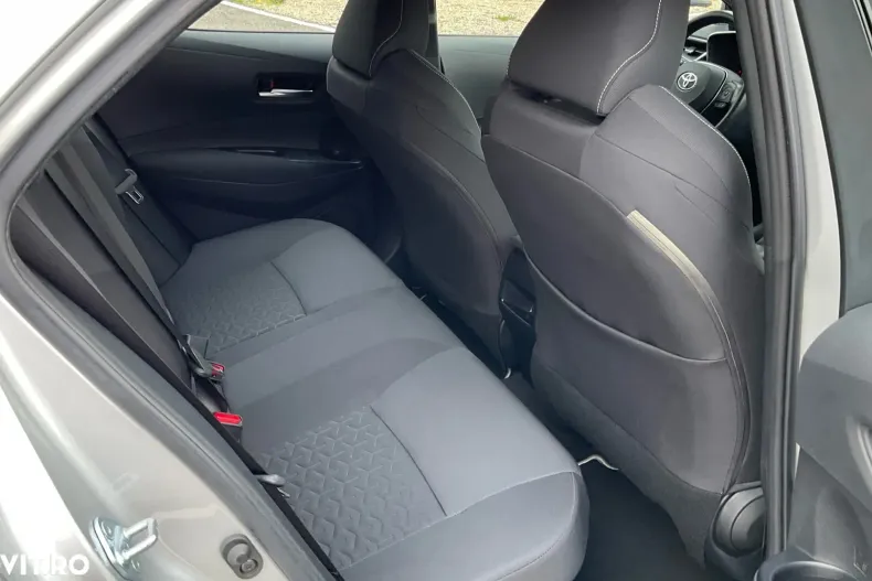 Toyota Corolla din 2021 cu 99.983 km - oferta TOY158726 - foto 34