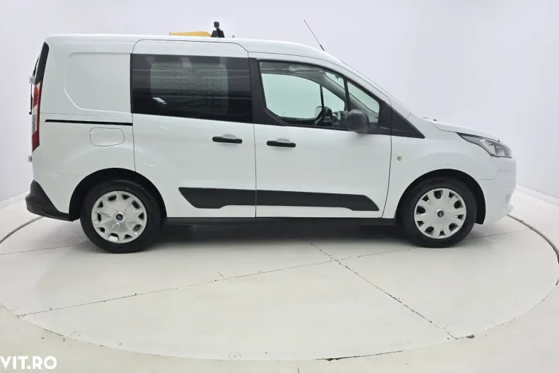Ford Transit Connect din 2019 cu 69.358 km - oferta FOR158732 - foto 5