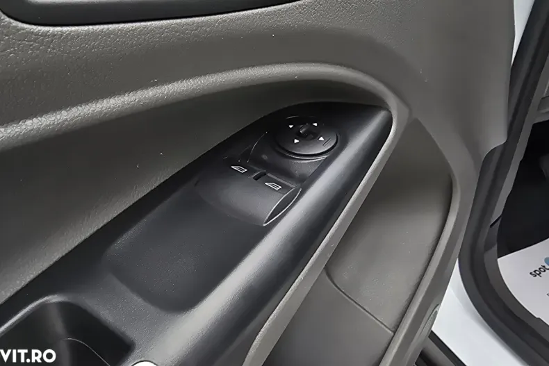 Ford Transit Connect din 2022 cu 149.982 km - oferta FOR158733 - foto 11