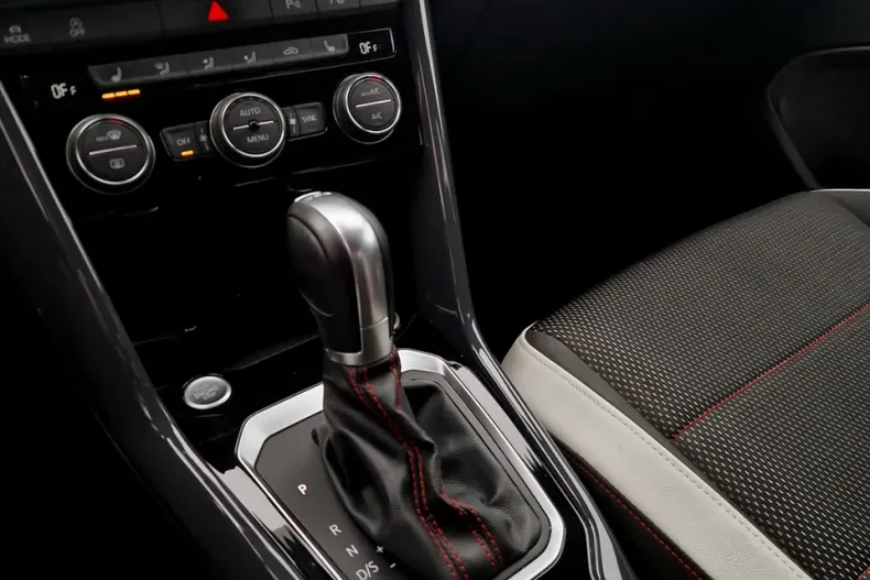 Volkswagen T-Roc din 2019 cu 37.828 km - oferta VOL158736 - foto 18