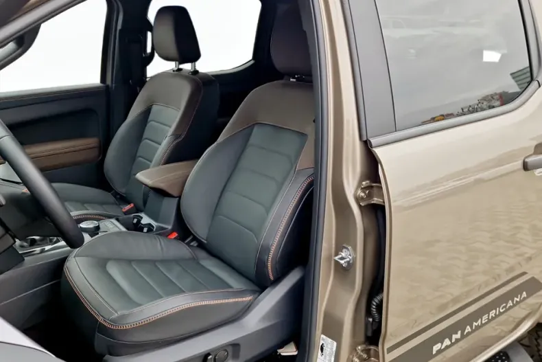 Volkswagen Amarok din 2025 cu 5.000 km - oferta VOL158741 - foto 11