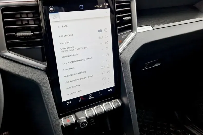 Volkswagen Amarok din 2025 cu 5.000 km - oferta VOL158741 - foto 22