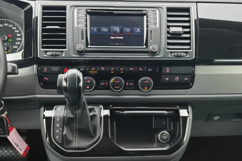 Volkswagen Multivan din 2019 cu 106.119 km - oferta VOL158744 - foto 22