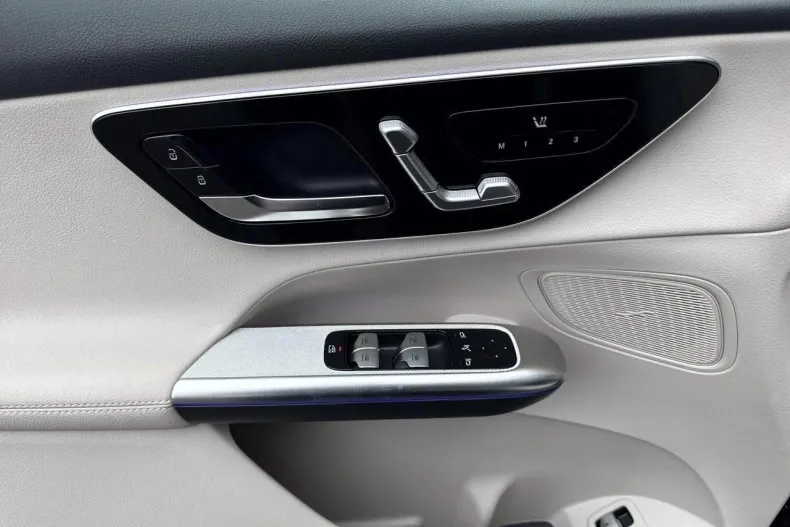 Mercedes-Benz GLC din 2025 cu 3 km - oferta MER158752 - foto 12