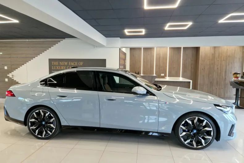 BMW Seria 5 din 2024 cu 26.300 km - oferta BMW158756 - foto 6