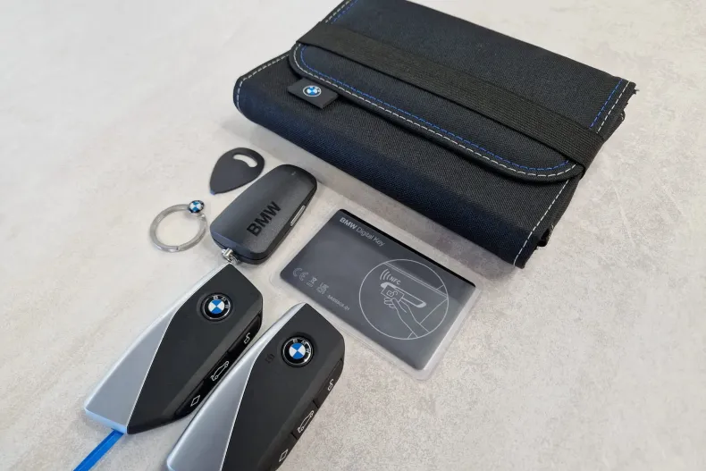 BMW Seria 5 din 2024 cu 26.300 km - oferta BMW158756 - foto 40