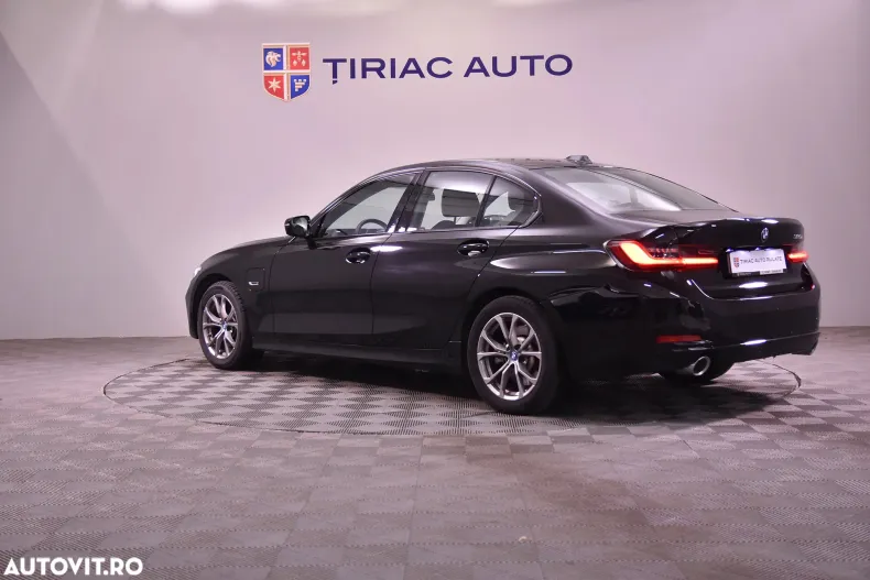BMW Seria 3 din 2022 cu 55.290 km - oferta BMW158767 - foto 3