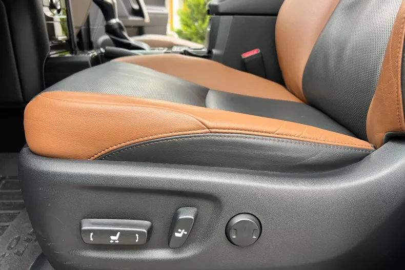 Toyota Land Cruiser din 2023 cu 123.000 km - oferta TOY158770 - foto 32