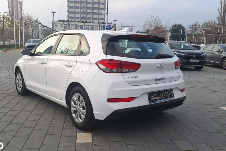 Hyundai i30 din 2022 cu 18.663 km - oferta HYU158771 - foto 4