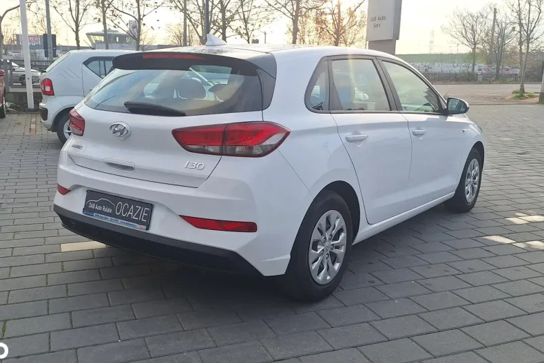 Hyundai i30 din 2022 cu 18.663 km - oferta HYU158771 - foto 6