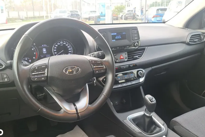 Hyundai i30 din 2022 cu 18.663 km - oferta HYU158771 - foto 7