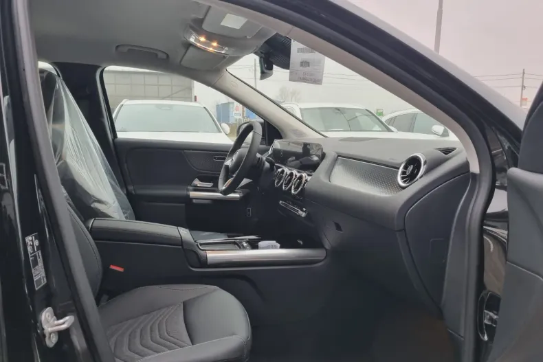 Mercedes-Benz GLA din 2025 cu 0 km - oferta MER158776 - foto 11