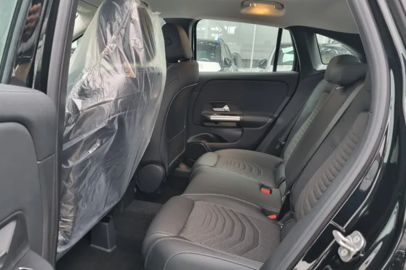 Mercedes-Benz GLA din 2025 cu 0 km - oferta MER158776 - foto 12