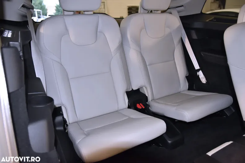 Volvo XC90 din 2022 cu 56.334 km - oferta VOL158777 - foto 13