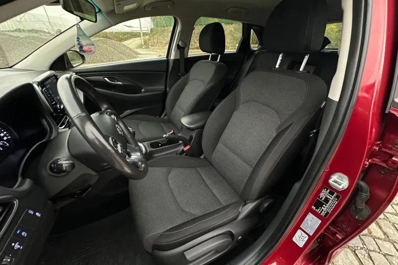 Hyundai i30 din 2023 cu 98.000 km - oferta HYU158780 - foto 15