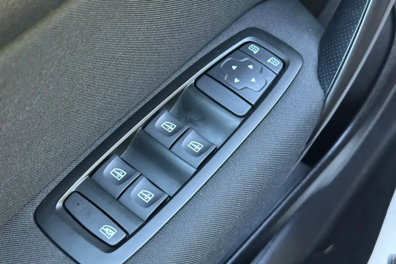 Renault Megane din 2019 cu 140.000 km - oferta REN158782 - foto 25