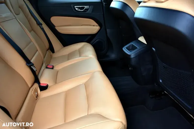 Volvo XC60 din 2020 cu 179.000 km - oferta VOL158783 - foto 18