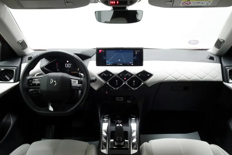 DS Automobiles DS 3 Crossback din 2021 cu 18.000 km - oferta DSA158802 - foto 2