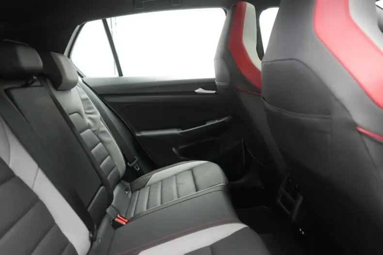 Volkswagen Golf din 2023 cu 16.000 km - oferta VOL158824 - foto 8