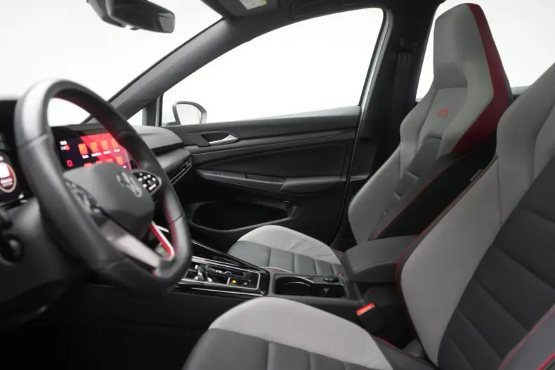 Volkswagen Golf din 2023 cu 16.000 km - oferta VOL158824 - foto 9