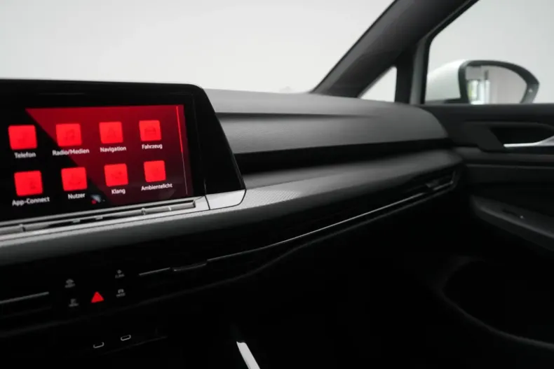 Volkswagen Golf din 2023 cu 16.000 km - oferta VOL158824 - foto 27