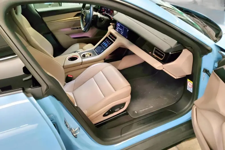 Porsche Taycan din 2022 cu 74.500 km - oferta POR158832 - foto 3