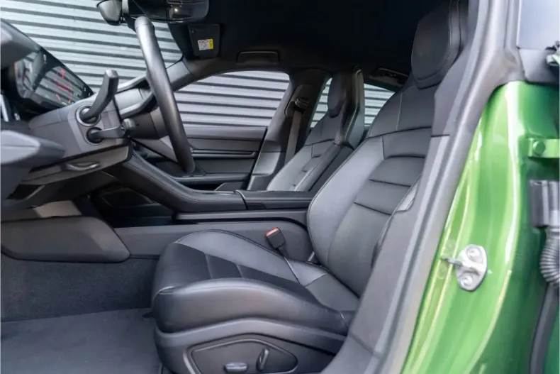 Porsche Taycan din 2022 cu 67.100 km - oferta POR158833 - foto 24