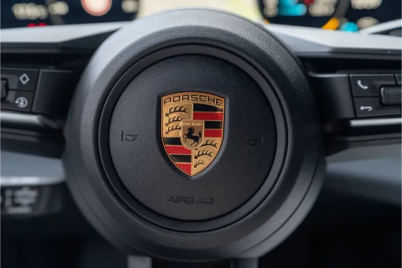 Porsche Taycan din 2022 cu 67.100 km - oferta POR158833 - foto 30