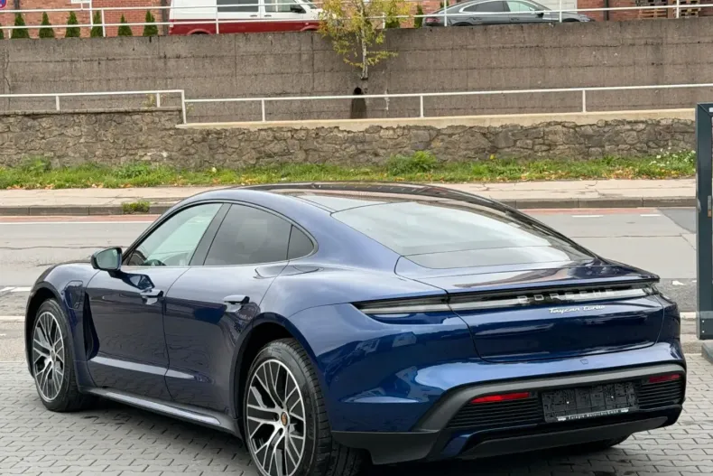 Porsche Taycan din 2020 cu 103.500 km - oferta POR158834 - foto 10