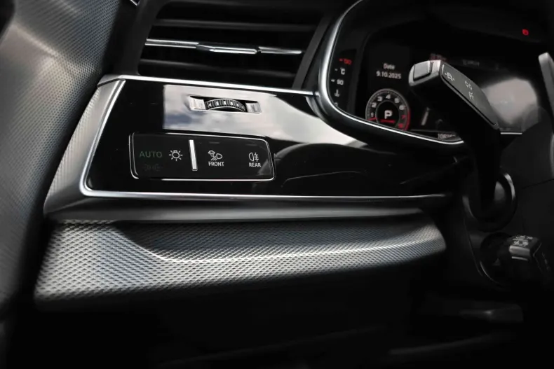 Audi Q8 din 2023 cu 106.363 km - oferta AUD158840 - foto 6