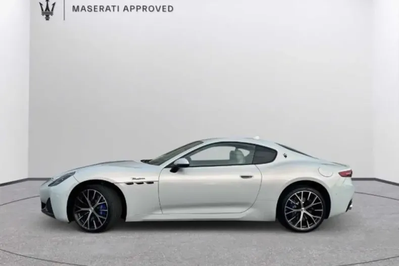Maserati Granturismo din 2023 cu 22.900 km - oferta MAS158847 - foto 2