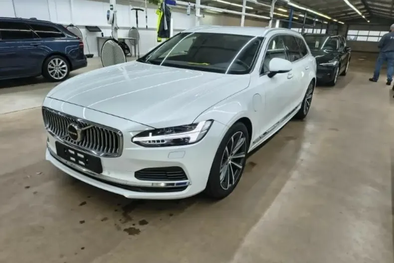 Volvo V90 din 2021 cu 67.500 km - oferta VOL158848 - foto 2