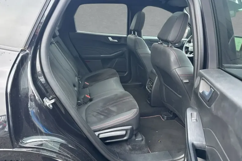 Ford Kuga din 2024 cu 24.588 km - oferta FOR158849 - foto 5