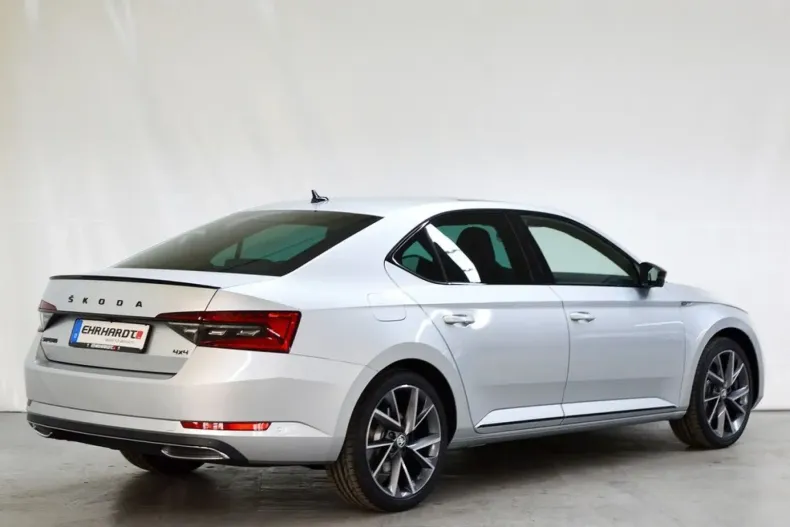 Skoda Superb din 2024 cu 22.000 km - oferta SKO158856 - foto 2