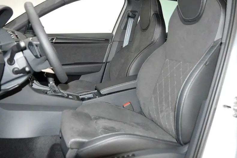 Skoda Superb din 2024 cu 22.000 km - oferta SKO158856 - foto 6